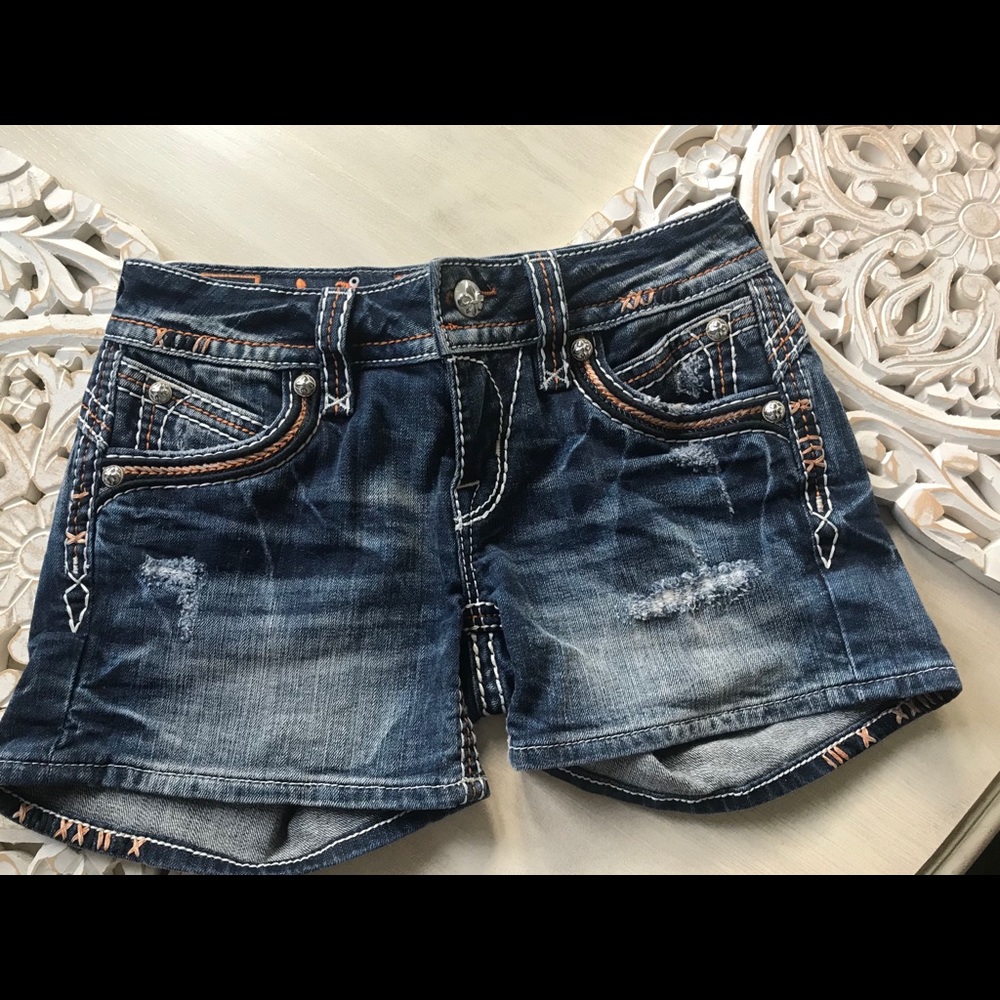 Rock Revival Shorts Sz 27